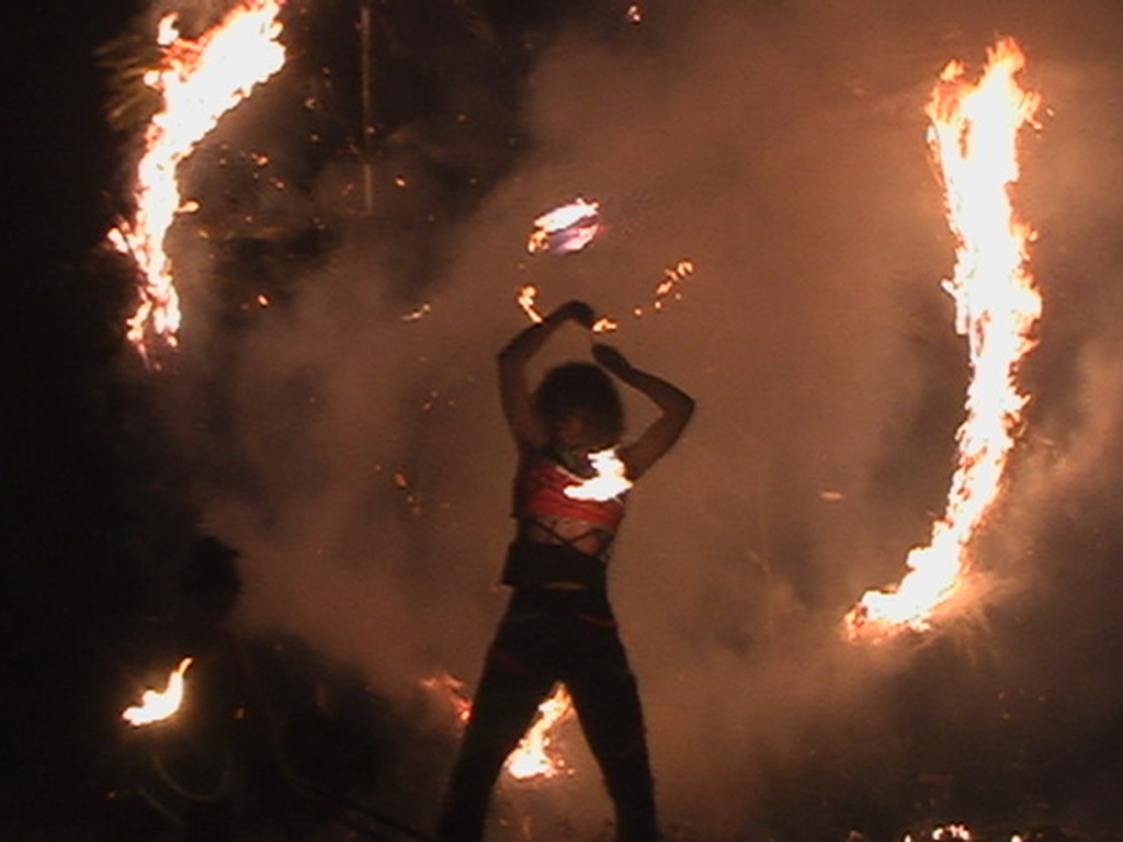 Exodus-festival-2004-fire-sculpture-eye-8
